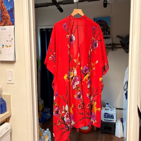 Red Floral Kimono - Picture 4 of 4